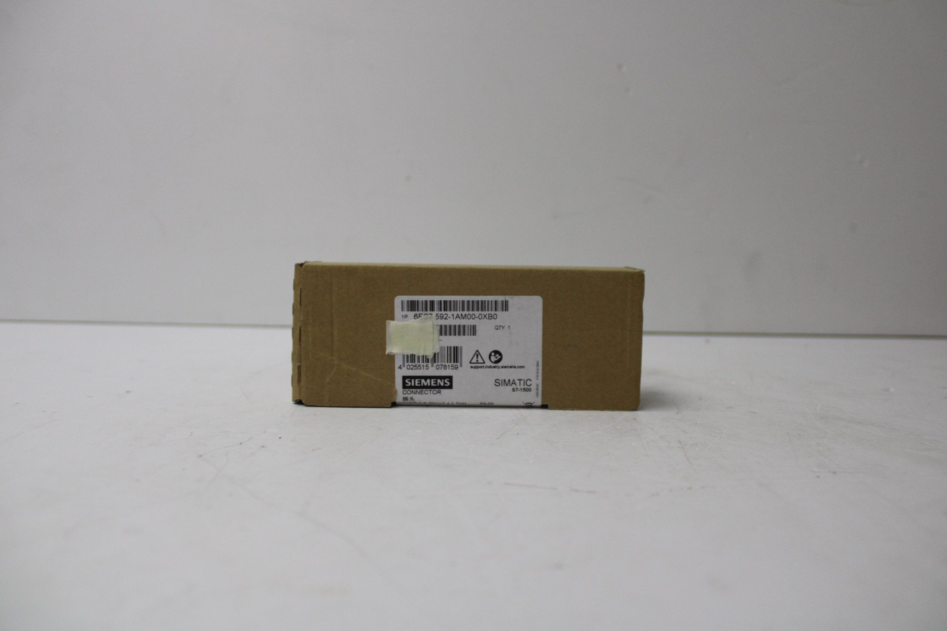 6ES7 592-1AM00-0XB0 6ES7592-1AM00-0XB0 SIEMENS